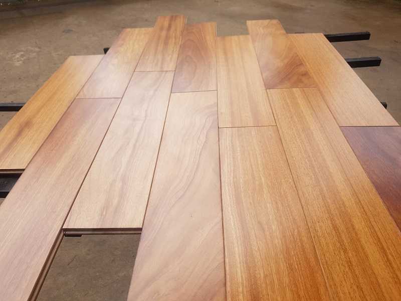 Sàn gỗ Gõ Đỏ Nam Phi 900x20mm