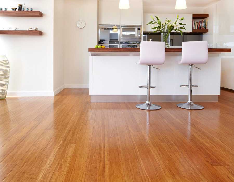 Sàn gỗ công nghiệp Charm Wood được sử dụng rộng rãi trong khu vực phòng khách, phòng ăn