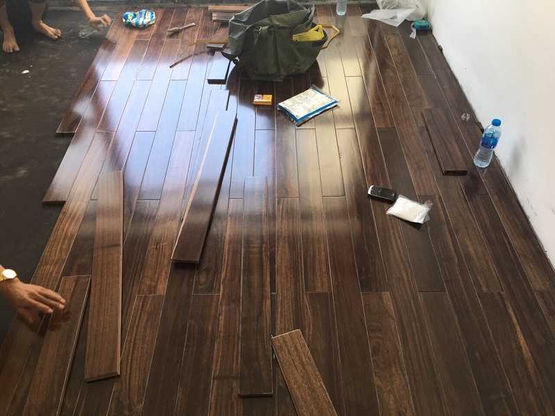Quá trình thi công sàn gỗ Chiu Liu