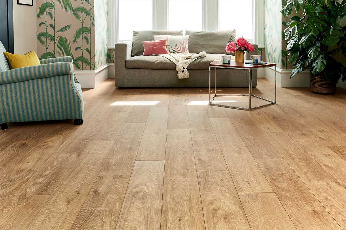 Sàn gỗ Vanachai sở hữu rất nhiều ưu điểm vượt trội so với các loại ván sàn cùng phân khúc