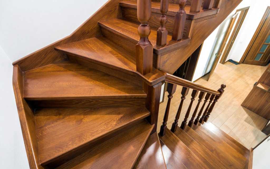Cầu thang gỗ đẹp đang là xu hướng nội thất được yêu thích nhất hiện nay 