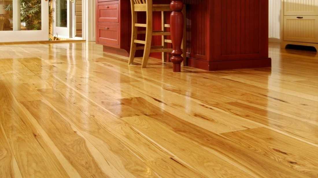 Ván sàn gỗ Thông (Pine floor) là MỘT vật liệu ốp lát được làm từ tấm gỗ Thông tự nhiên