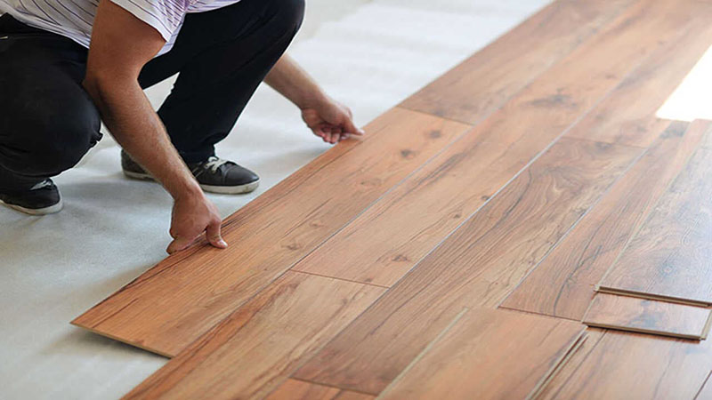 Cách chọn kích thước sàn gỗ công nghiệp và tiêu chí lựa chọn chính xác nhất
