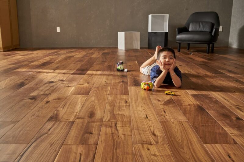 Ứng dụng sàn gỗ tự nhiên trong trang trí nội thất