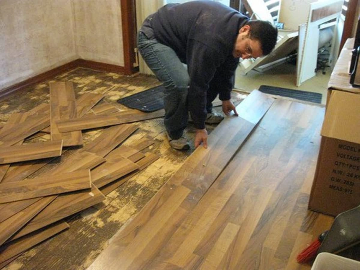 Các bước để tháo sàn gỗ